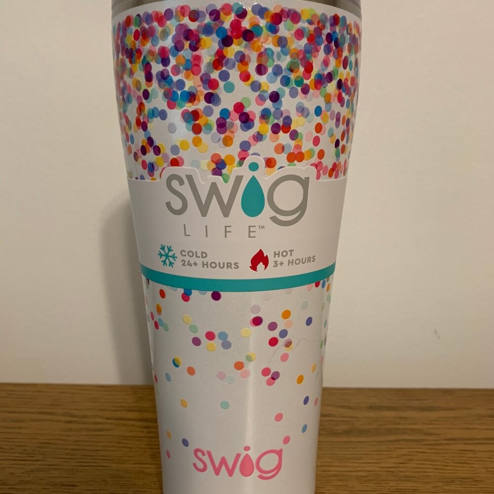 NWT Swig Life Confetti 32-Ounce Tumbler